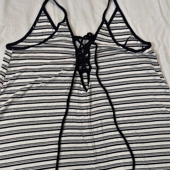 Forever 21 spaghetti V neck top with hot back tie string and stripes all over - Picture 13 of 16